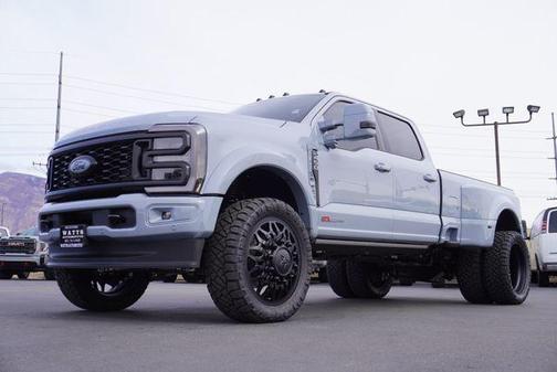 2025 Ford F-450 Platinum