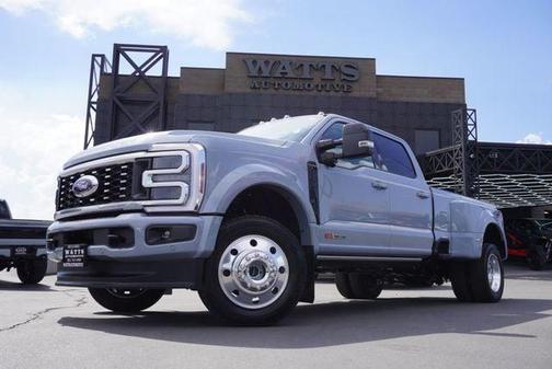 2025 Ford F-450 Platinum