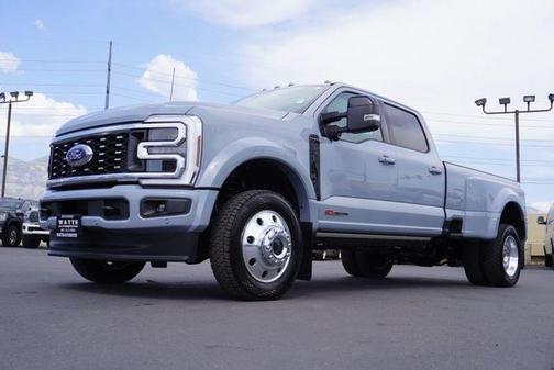 2025 Ford F-450 Platinum