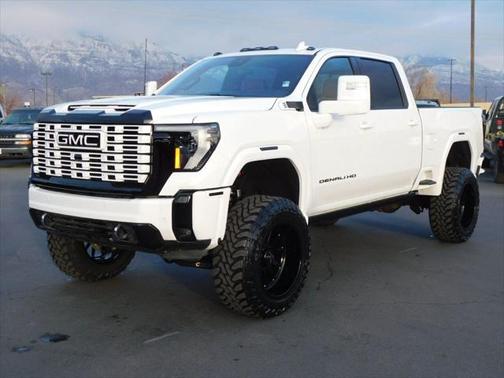 2025 GMC Sierra 3500 Denali