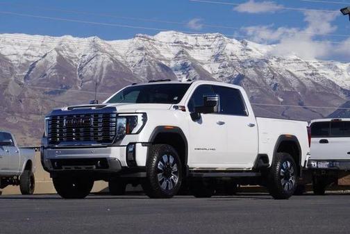2025 GMC Sierra 3500 Denali