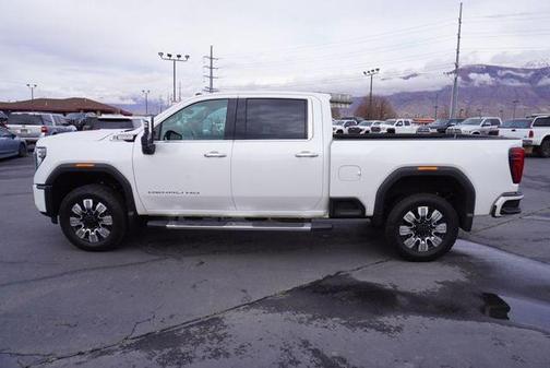 2025 GMC Sierra 3500 Denali