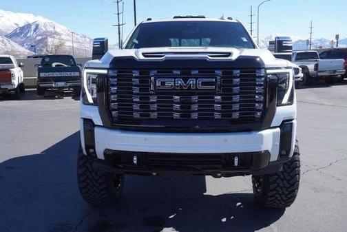 2025 GMC Sierra 3500 Denali