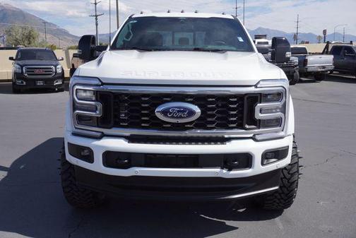 2025 Ford F-450 Platinum