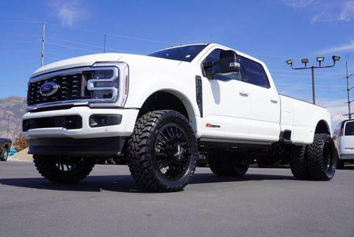 2025 Ford F-450 Platinum