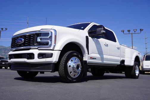 2025 Ford F-450 Platinum