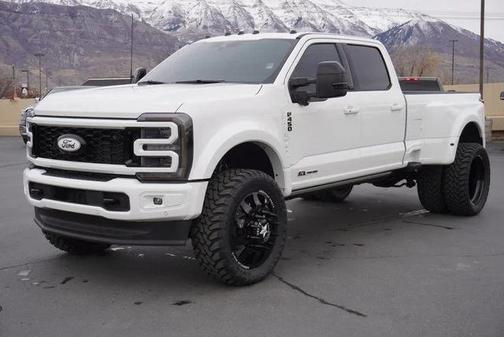 2025 Ford F-450 Platinum