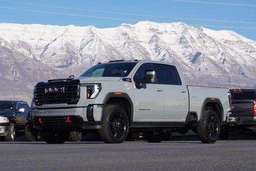 2024 GMC Sierra 2500 AT4