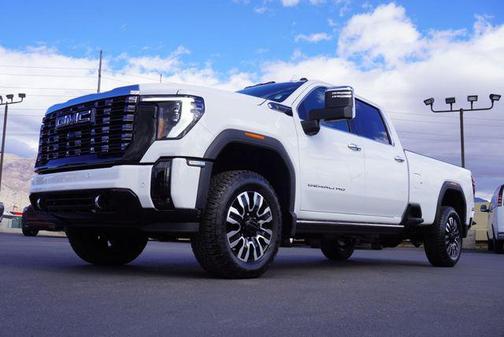 2025 GMC Sierra 3500 Denali