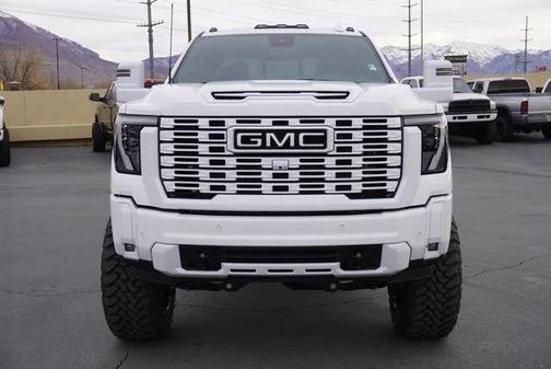 2025 GMC Sierra 3500 Denali