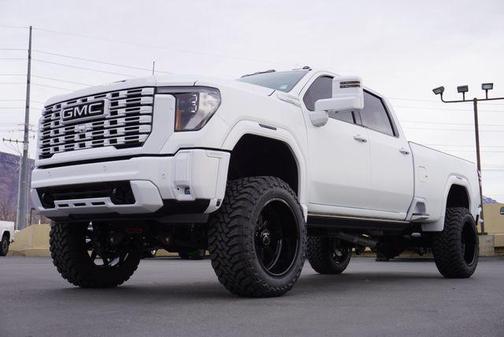 2025 GMC Sierra 3500 Denali