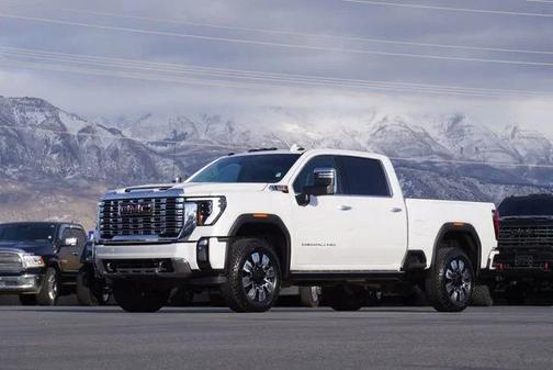 2025 GMC Sierra 3500 Denali