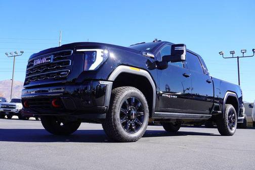 2025 GMC Sierra 2500 AT4