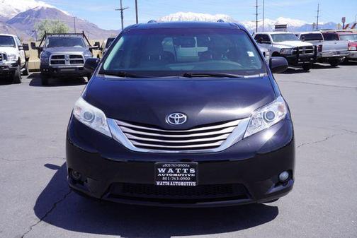Midnight Black Metallic 2016 Toyota Sienna XLE