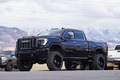 2025 GMC Sierra 3500 Denali