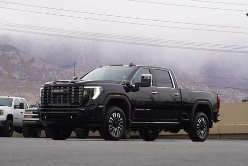 2025 GMC Sierra 3500 Denali