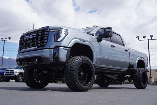 2024 GMC Sierra 3500 Denali