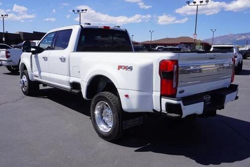 STAR WHITE 2026 Ford F-450 Platinum