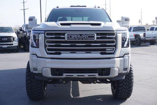 2026 GMC Sierra 3500 AT4