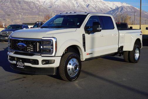 2025 Ford F-450 Platinum