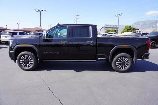 2025 GMC Sierra 3500 Denali