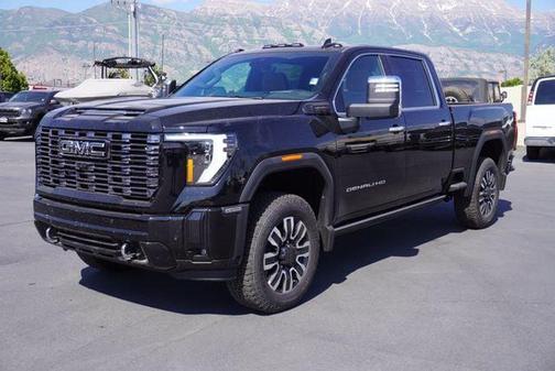 2025 GMC Sierra 3500 Denali