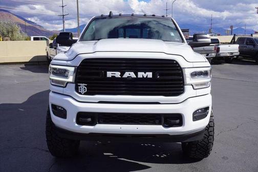 2021 RAM 3500 Laramie Crew Cab 4x4 8' Box