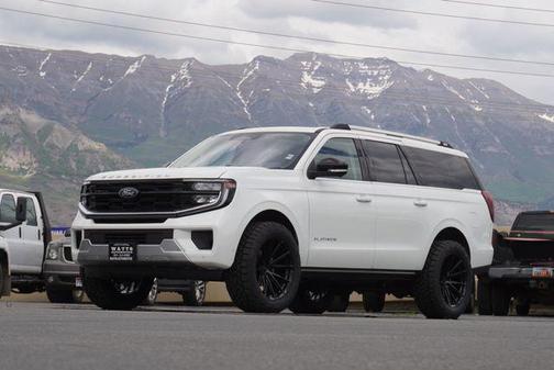 Star White Metallic Tri-Coat 2025 Ford Expedition Max Platinum