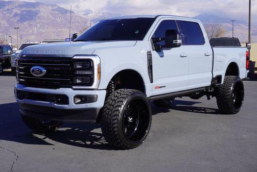 2025 Ford F-350 Platinum