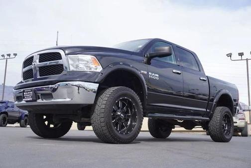 2017 RAM 1500 SLT