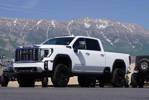 2024 GMC Sierra 3500 Denali