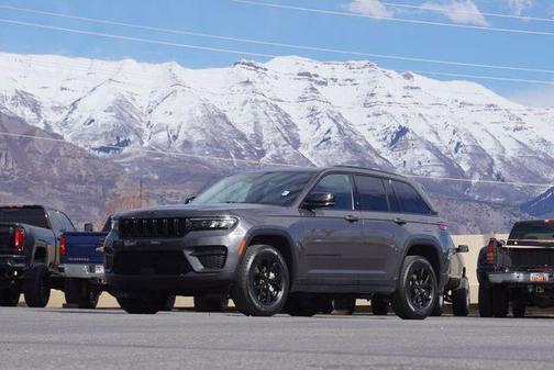 2024 Jeep Grand Cherokee Altitude