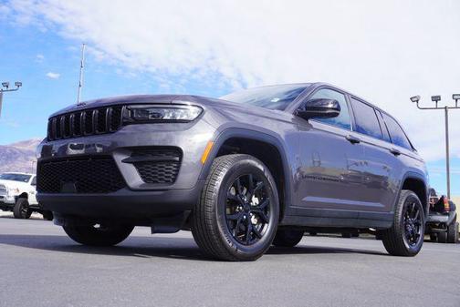 2024 Jeep Grand Cherokee Altitude