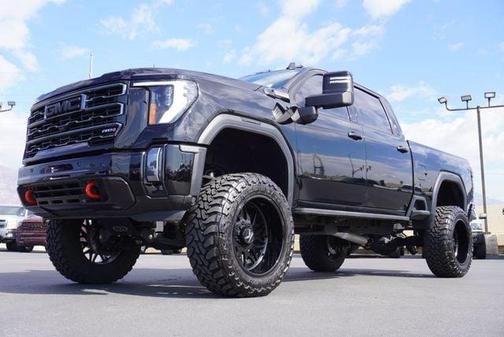 2024 GMC Sierra 2500 AT4