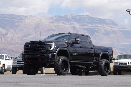 2024 GMC Sierra 2500 AT4