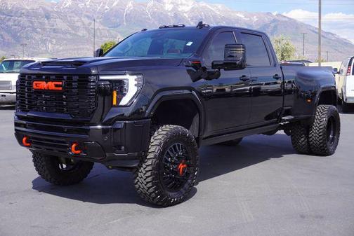 Onyx Black 2024 GMC Sierra 3500 Denali