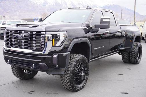 2024 GMC Sierra 3500 Denali