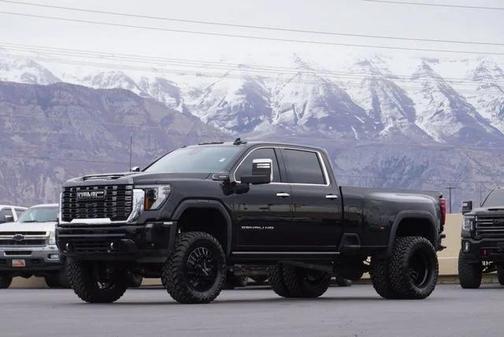 Onyx Black 2024 GMC Sierra 3500 Denali