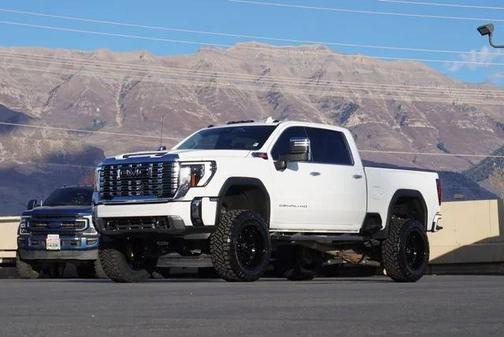 2025 GMC Sierra 3500 Denali