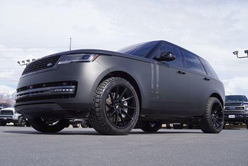 2023 Land Rover Range Rover P530 SE