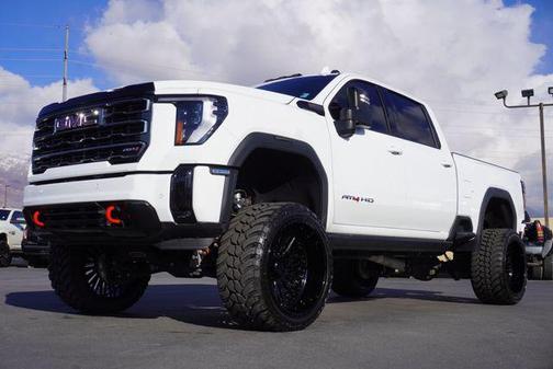 2025 GMC Sierra 3500 AT4