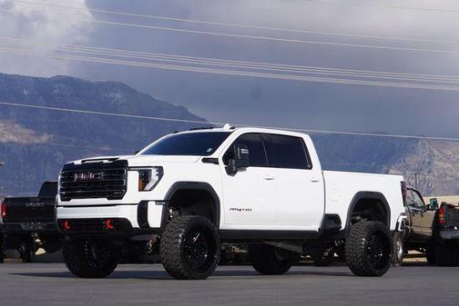 2025 GMC Sierra 3500 AT4