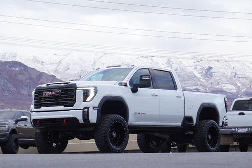 2024 GMC Sierra 2500 AT4