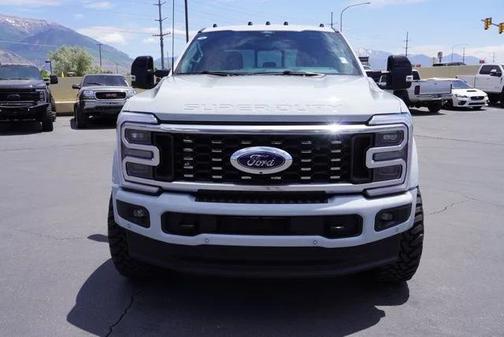 2025 Ford F-450 Platinum