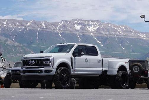 2025 Ford F-450 Platinum