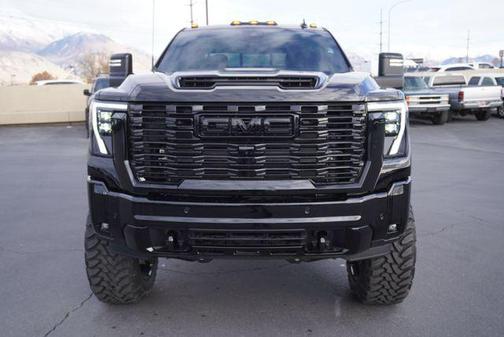 2025 GMC Sierra 3500 Denali