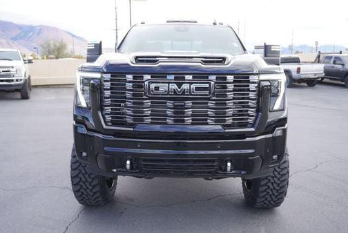 2025 GMC Sierra 3500 Denali