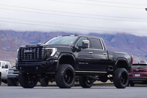 2025 GMC Sierra 3500 Denali