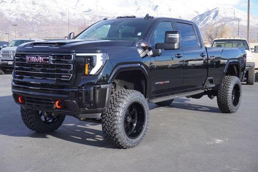 2025 GMC Sierra 3500 AT4
