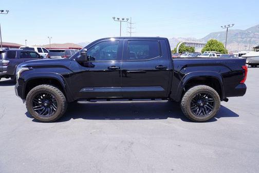 2022 Toyota Tundra Platinum